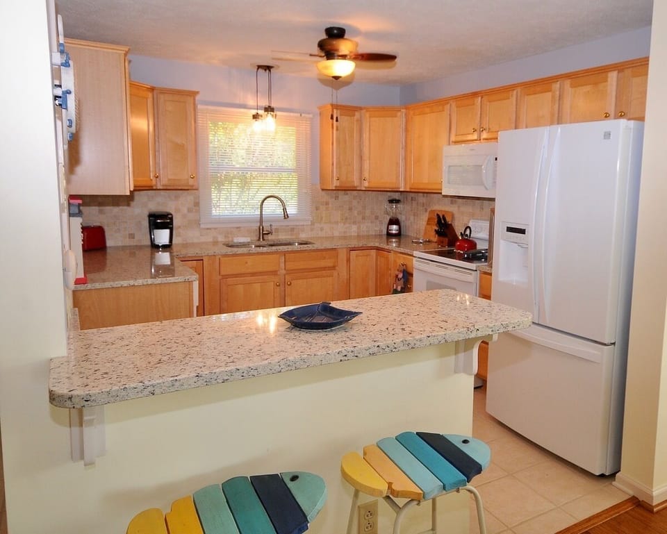 Breakfast Bar Main Level