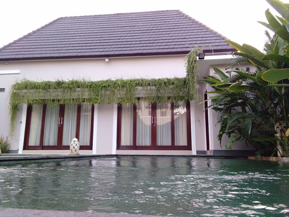 5 Bedroom Villa at Touristic Area Legian