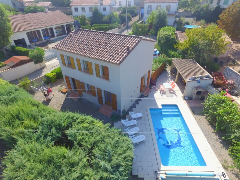 Back of villa showing our lovely pool