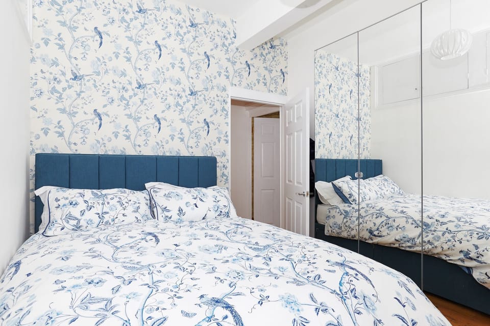 King size bed