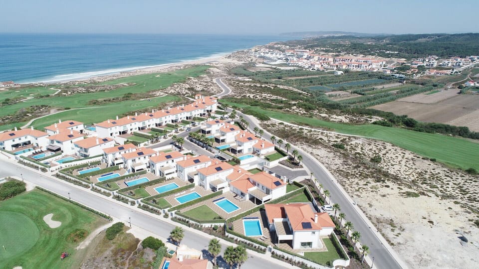 Luxury villa for a holiday close to the beach.