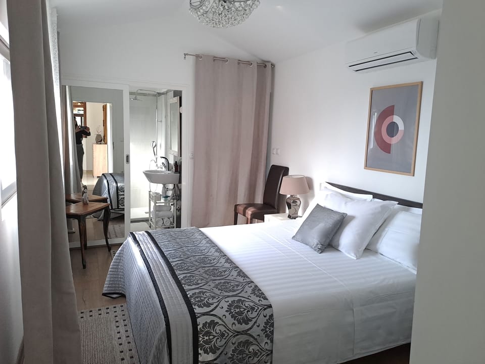 bed room apartment View lux