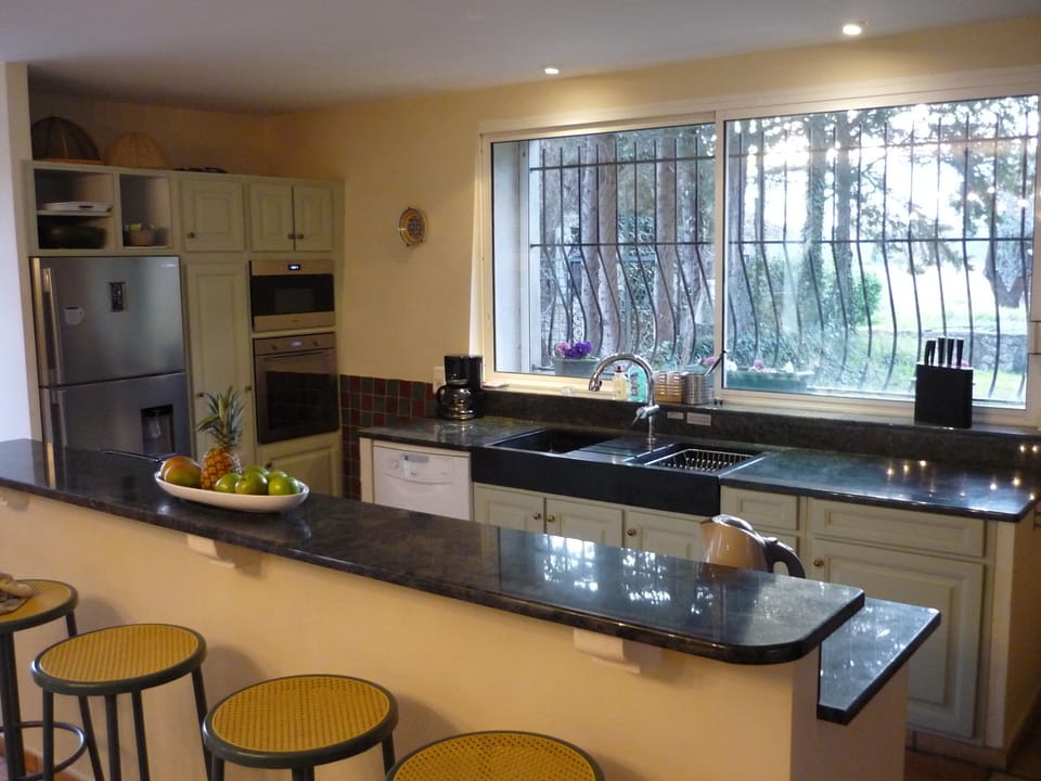 American Kitchen 1