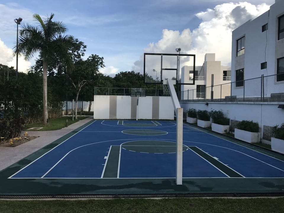 Sport court