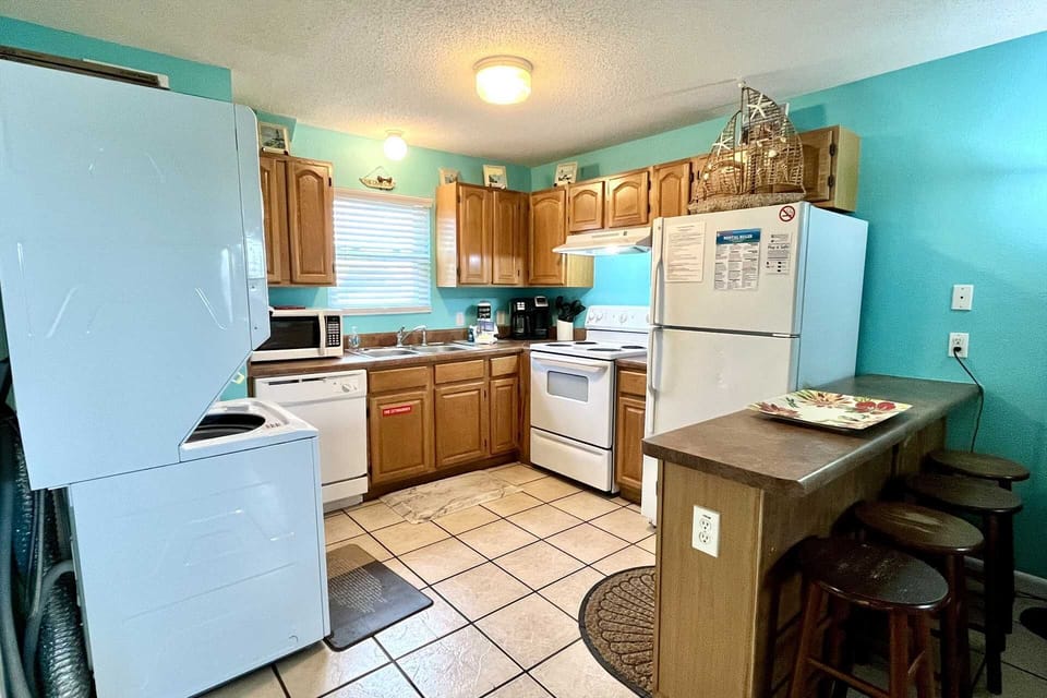 The kitchen is equipped with everything you need to prepare homecooked meals.