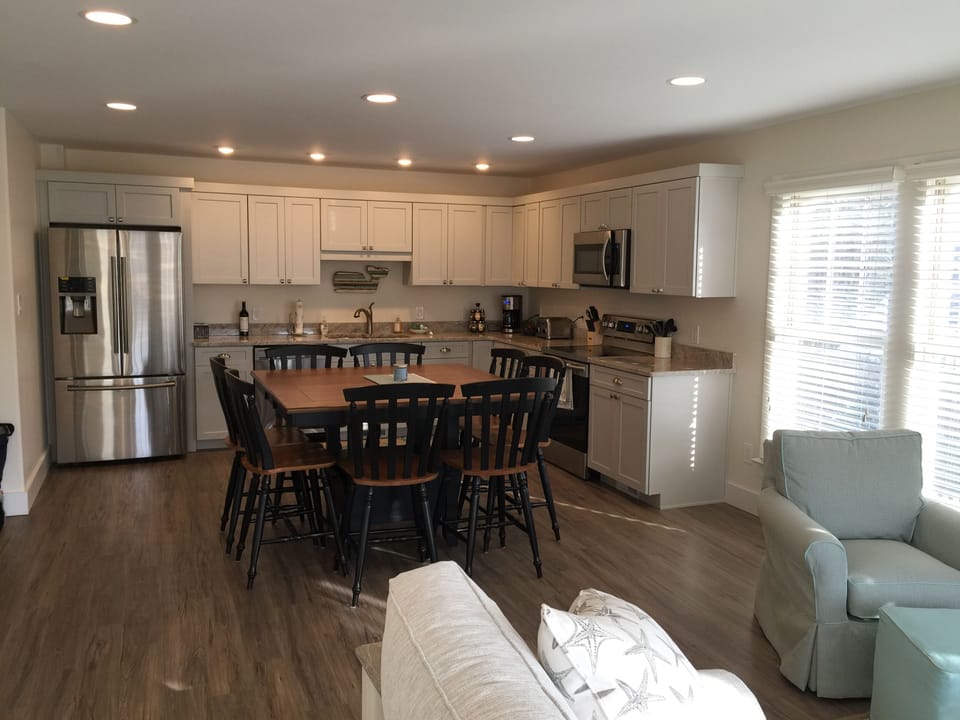 View from Living Room to Kitchen