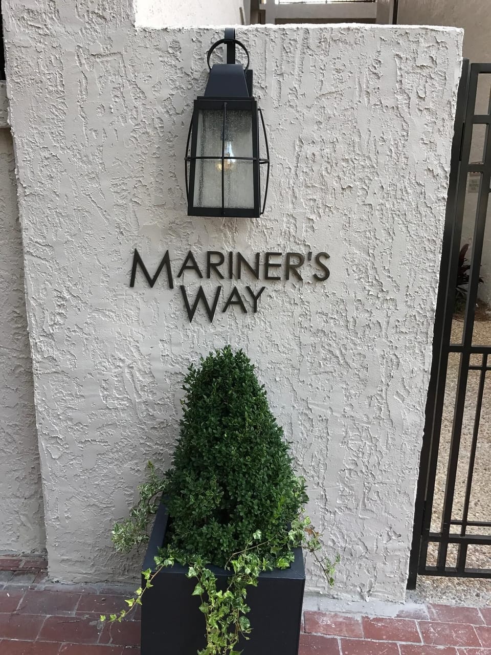 Entrance to Mariners Way