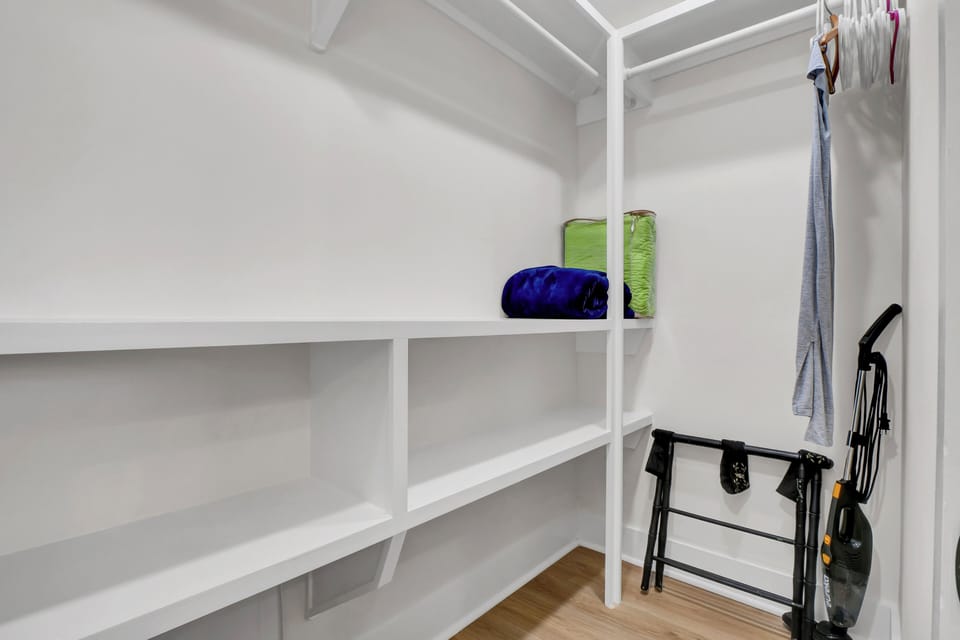 1st Floor Master Closet