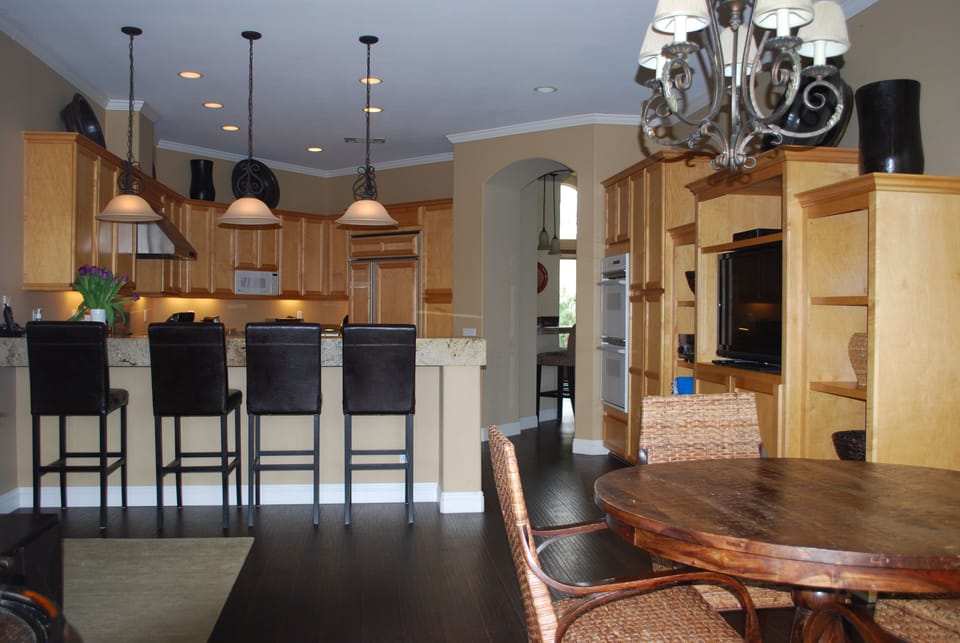 Kitchen Bar, TV area/Family Room