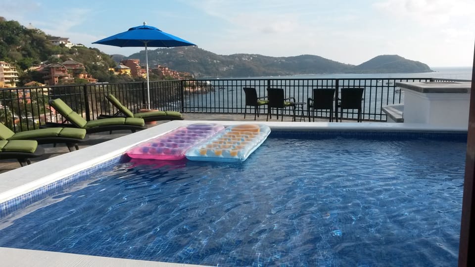 dipping pool