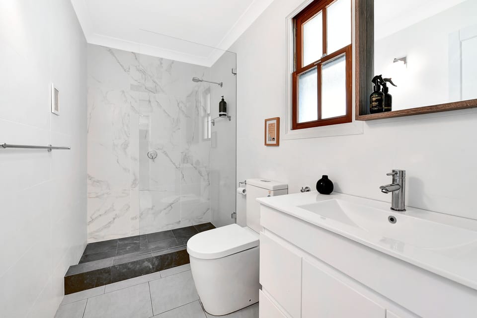 Farmhouse Bathroom 2