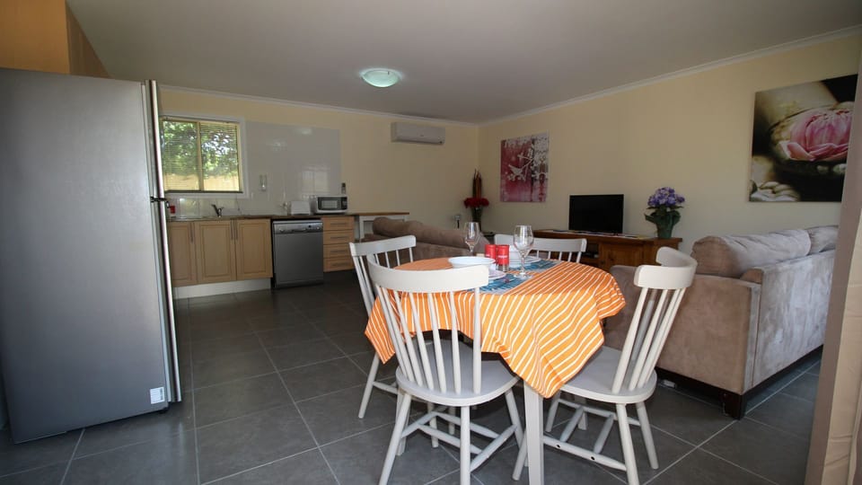 Lounge/ kitchen with dishwasher
