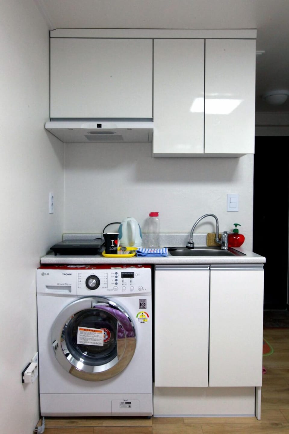 Perfect studio for long term guest! 