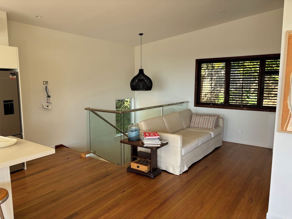 Top level day bed