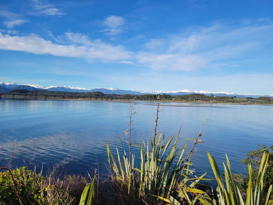 Hokitika River looking south to Aoraki. 