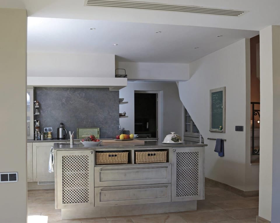 Kitchen area
