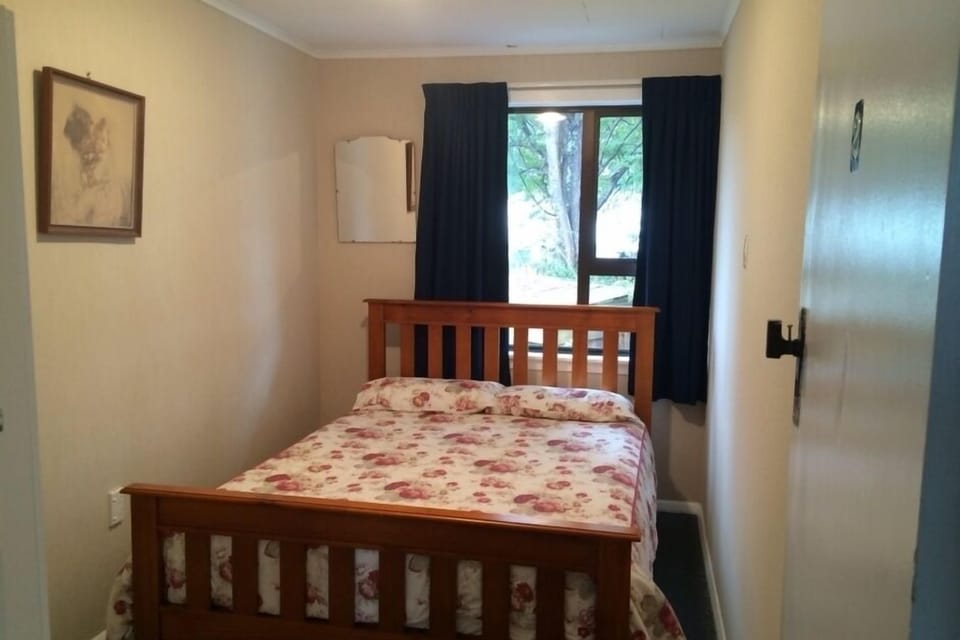 Bedroom 2 - double