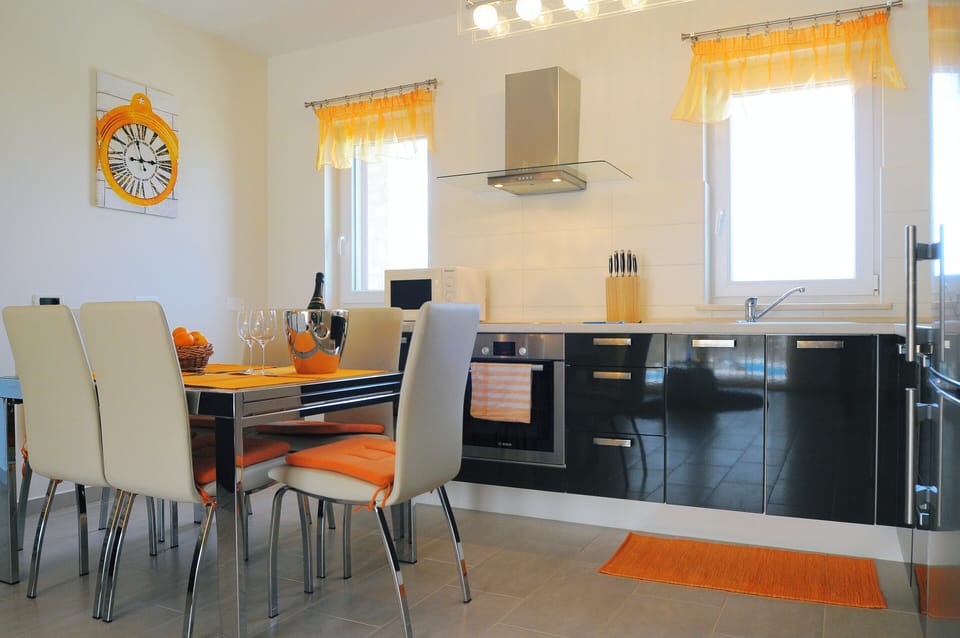 Kitchen No.1