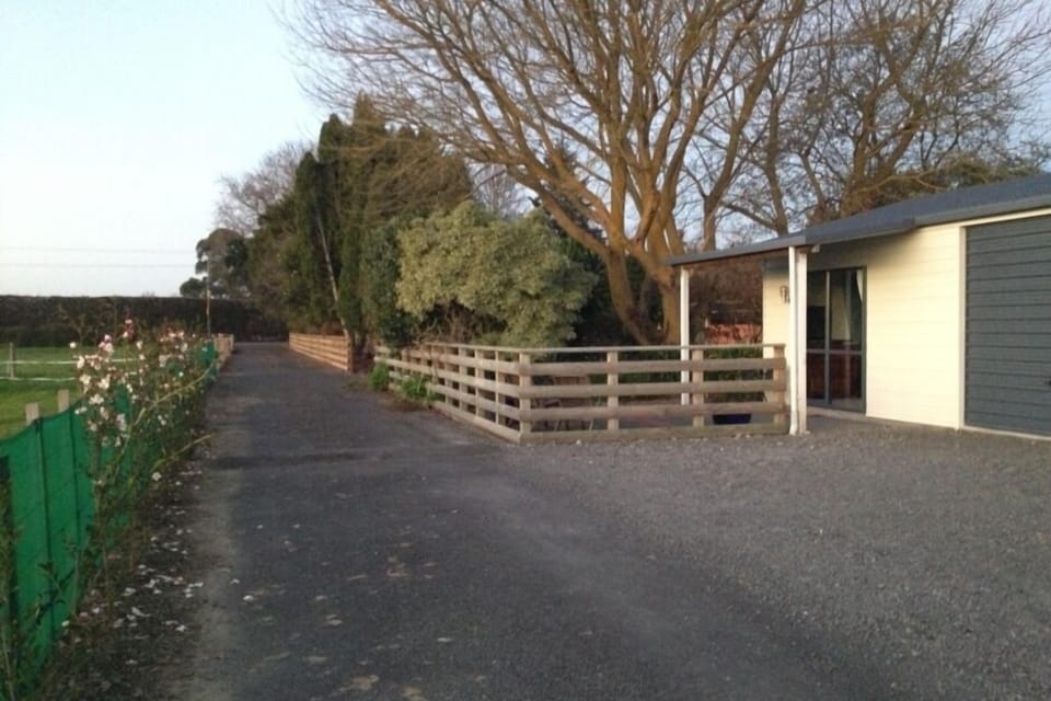 Queen Studio Unit and car parking