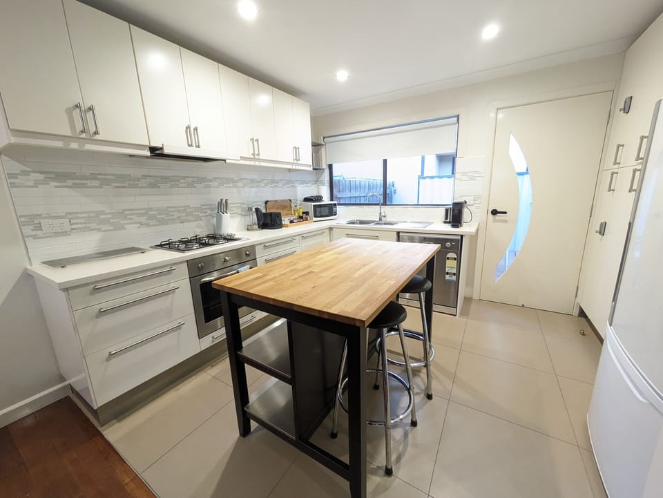 Fully-equipped kitchen