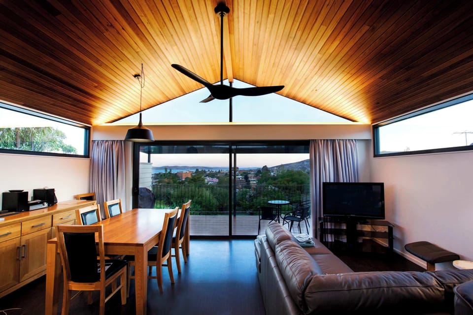 Anthony 2 years on Airbnb
Rating, 5 stars,·
2 weeks ago
We had a wonderful stay in Melville St, so close to everything, restaurants close by. House was comfortable, just like being at home. 