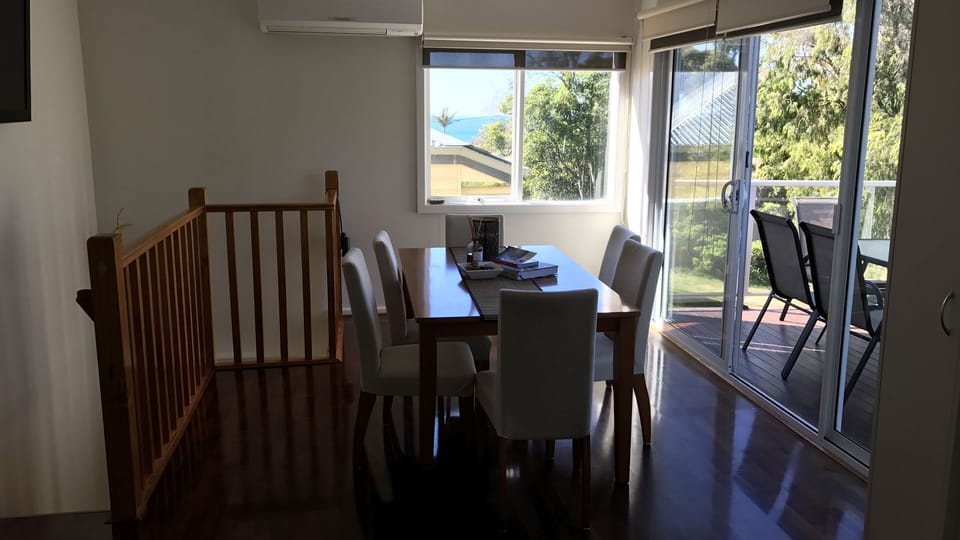 Kitchen table