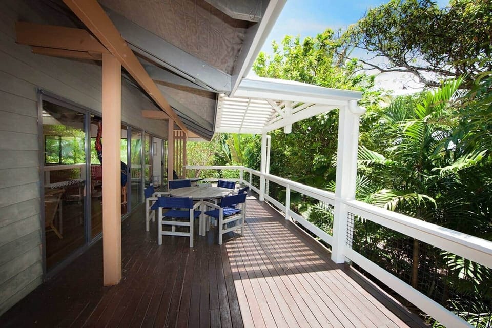 Breeya - Relax on the Veranda 