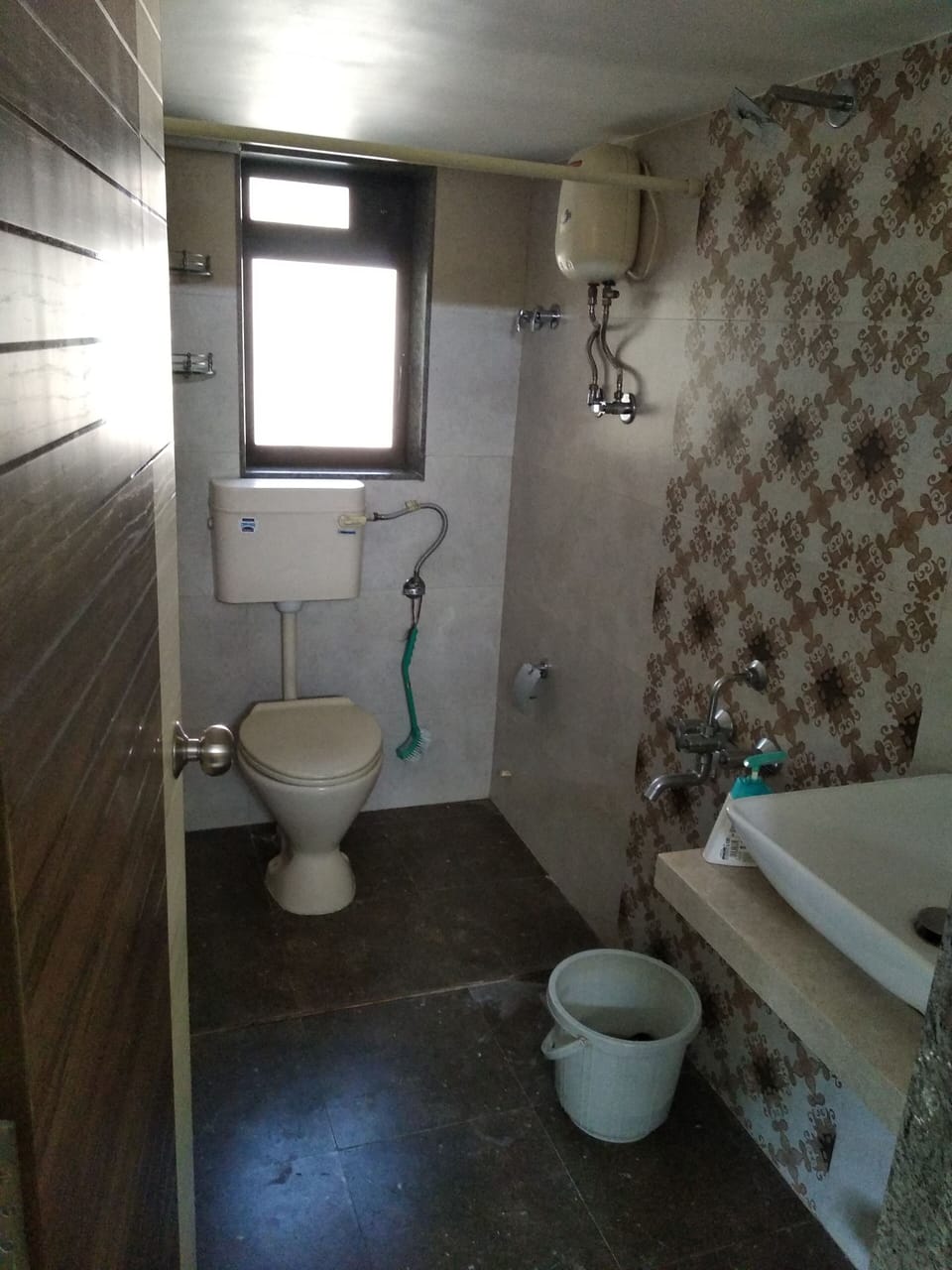 Ensuite Washroom in guest room