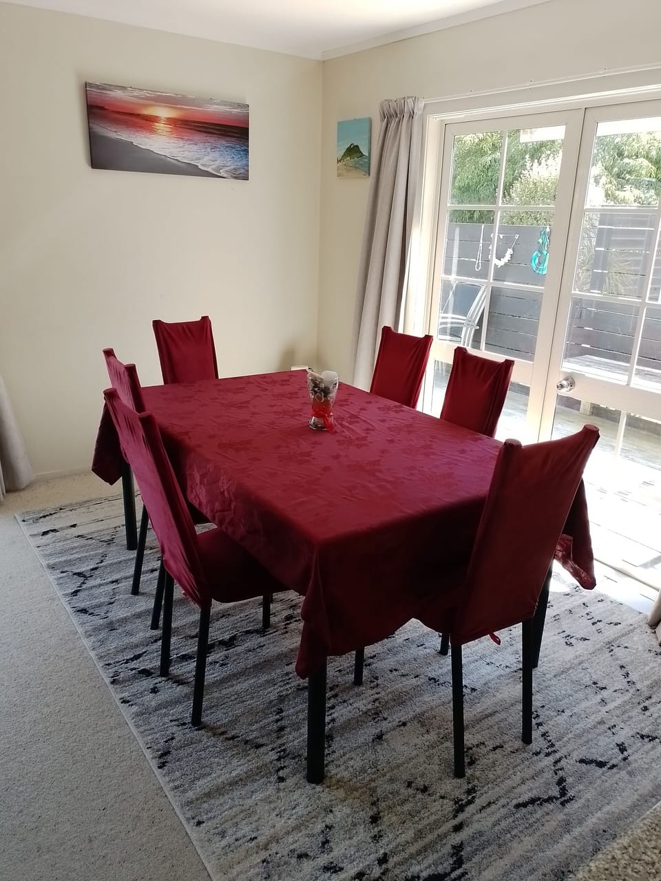 Separate dining area with indoor /outdoor flow