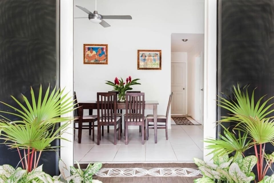 Villa Tiana - Outside looking in