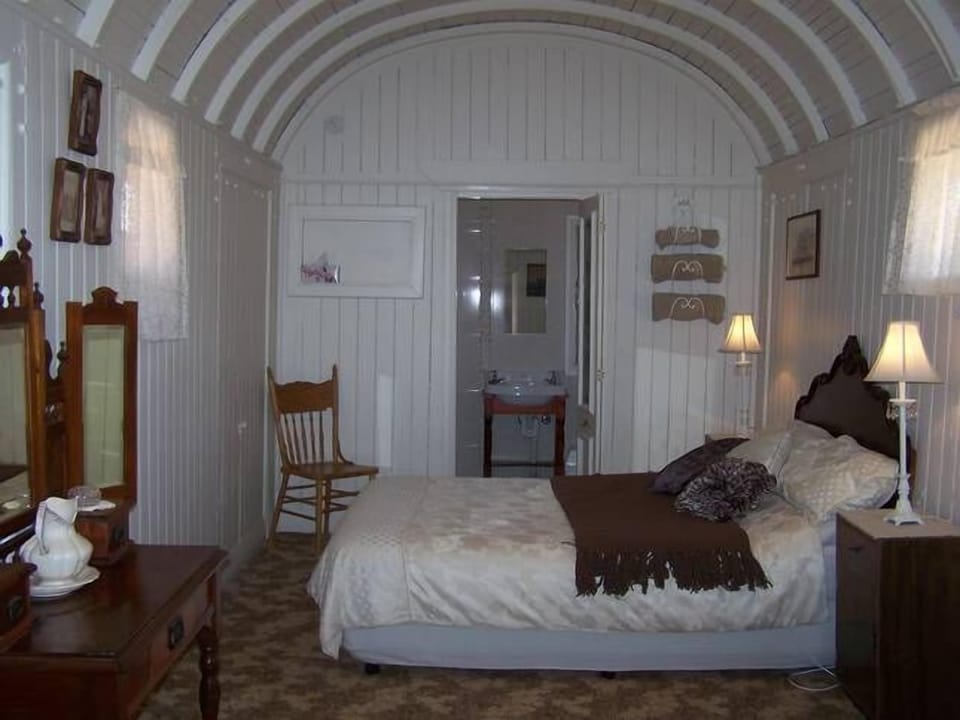 Cosy & Quaint Vintage Rail carriage