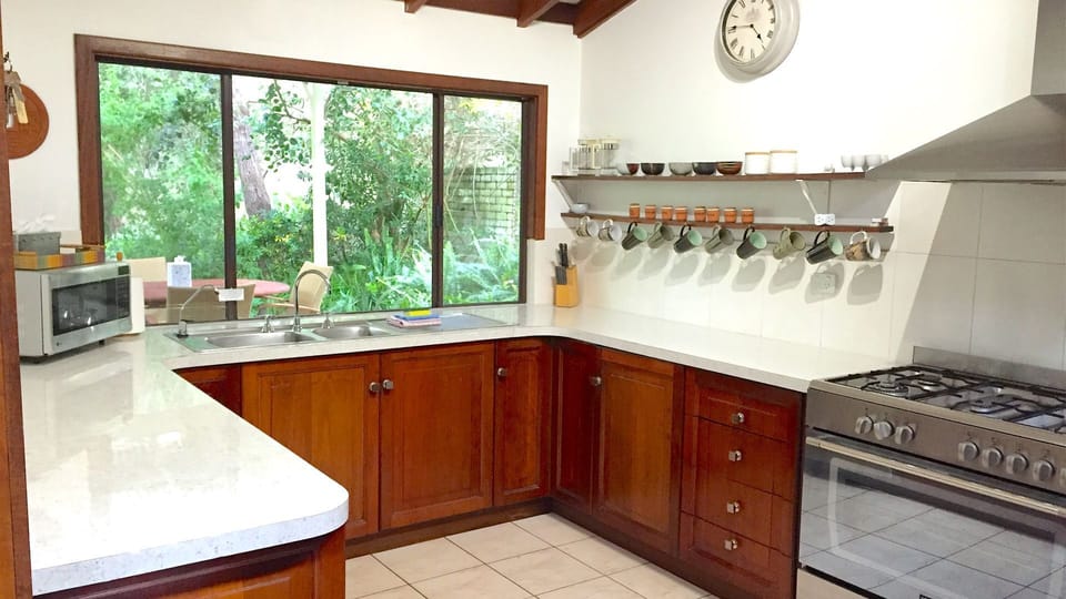 Kitchen with 2 fridges 
