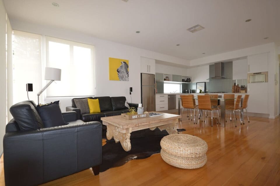 Living Room Dinning Room Kitchen