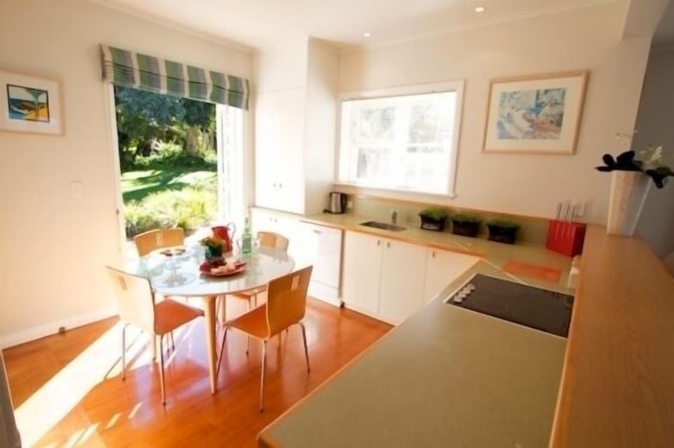 Kitchen area