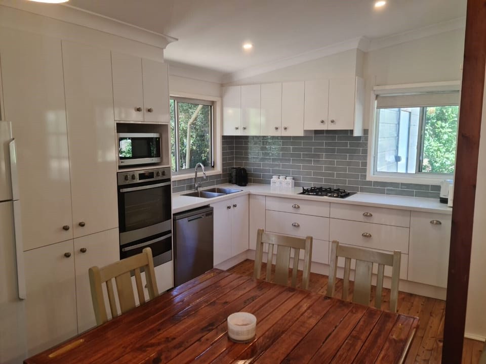 Brand new kitchen with dishwasher installed in March 2021