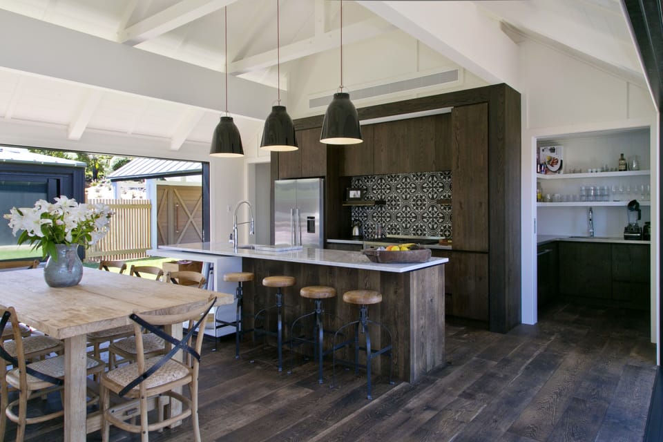 Full Kitchen with a scullery