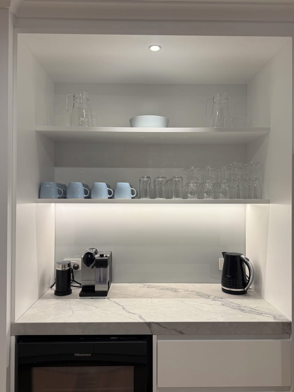 Coffee bar in Kitchen. Including Coffee Machine with Coffee and Tea supplied.