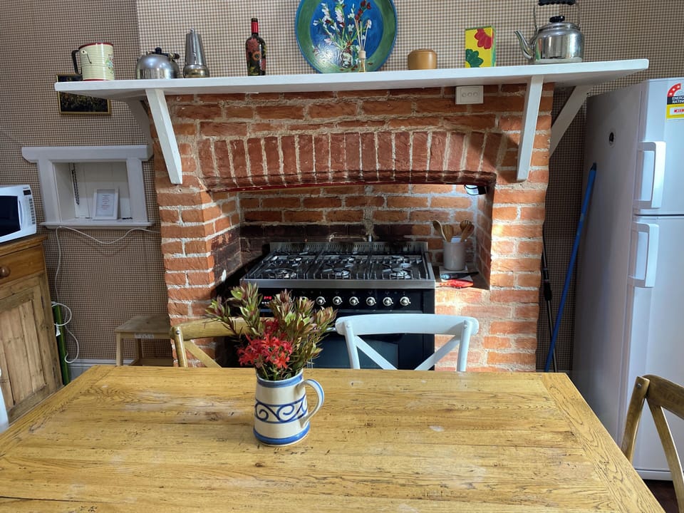 6 burner gas cooker with electric oven