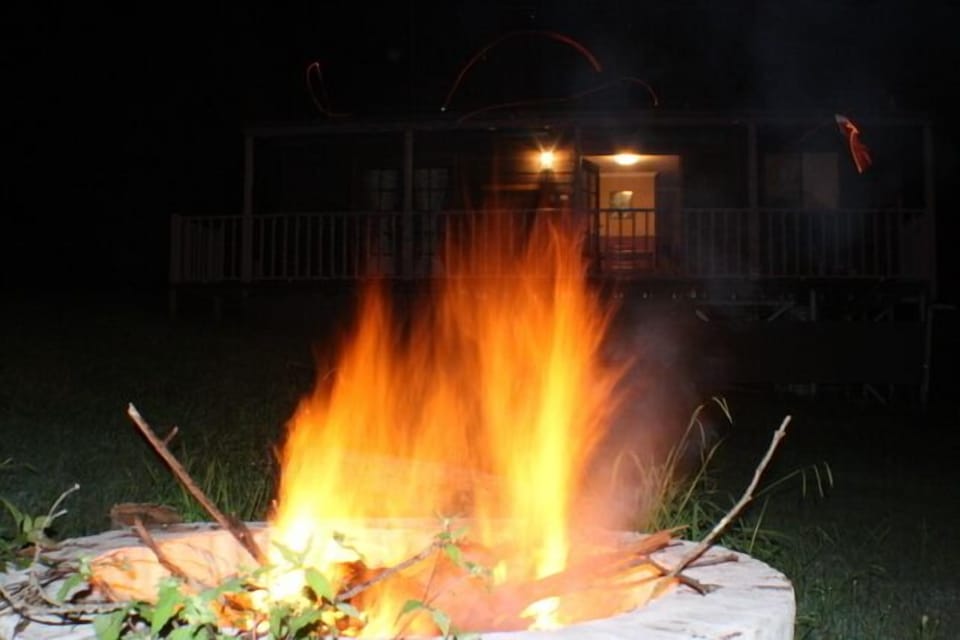 In the cooler months enjoy an open fire under the stars with the firepits.