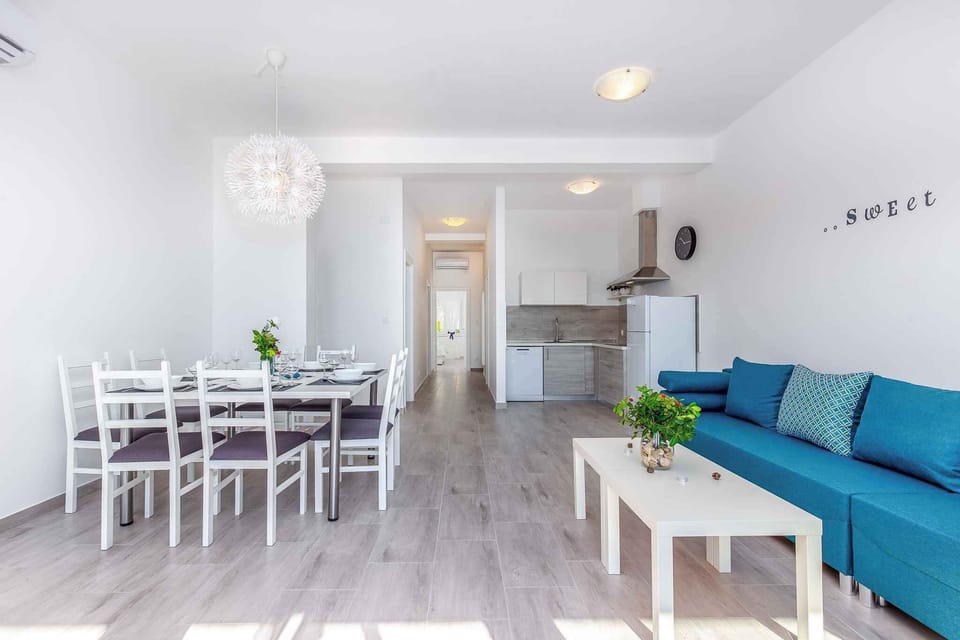 living/bedroom