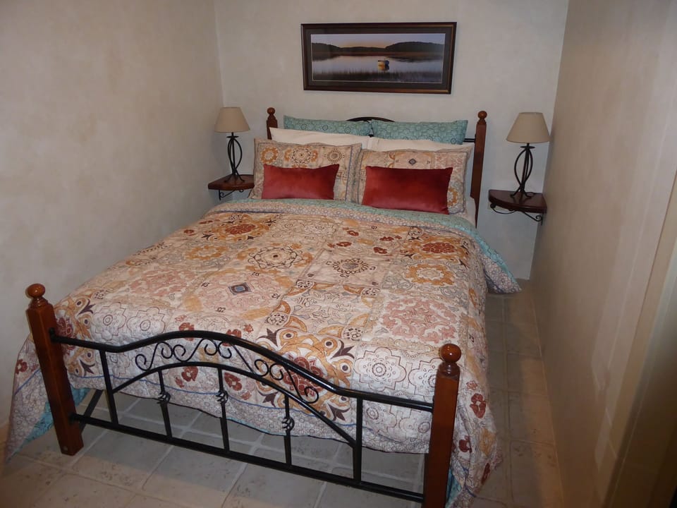 Comfy Queen size bed