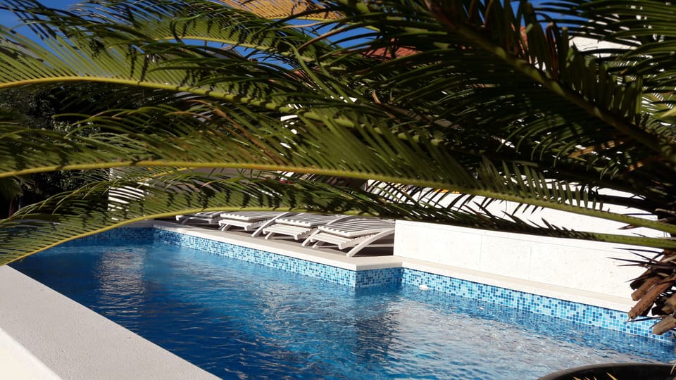 VILLA A POOL AREA