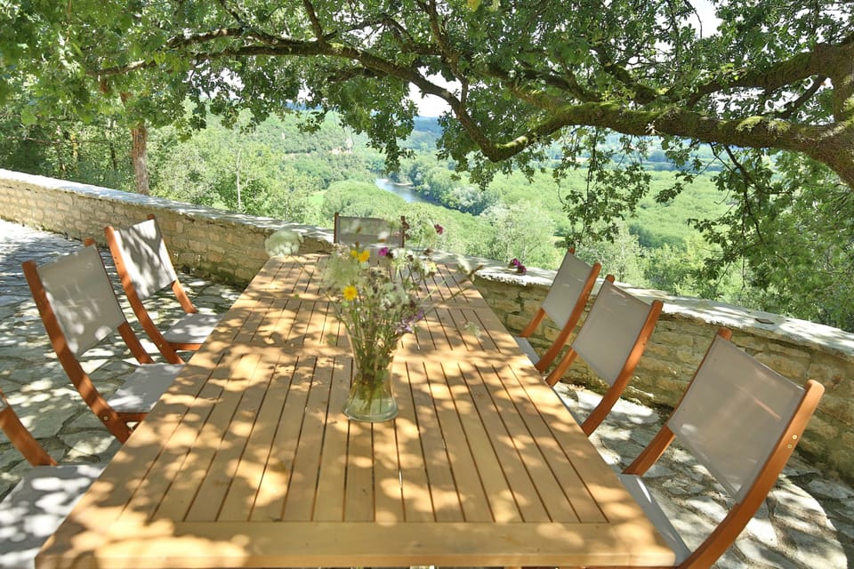 top terrace dining under oak tree