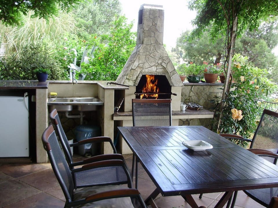 grill terrace