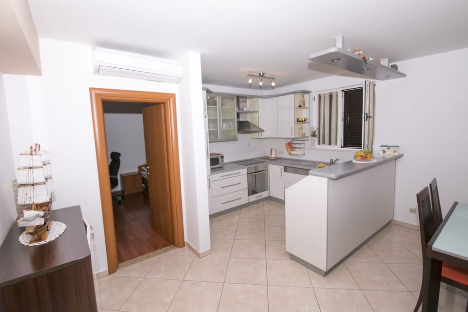 Kitchen is well equipped and has everything you need for cooking. 
