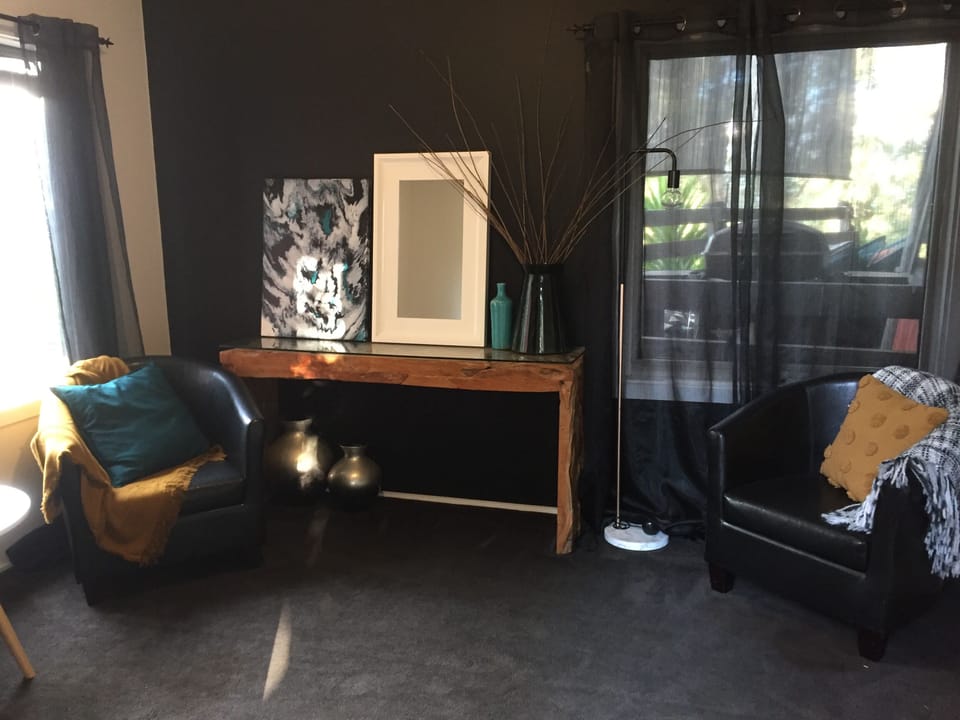 Gwinganna Sitting room