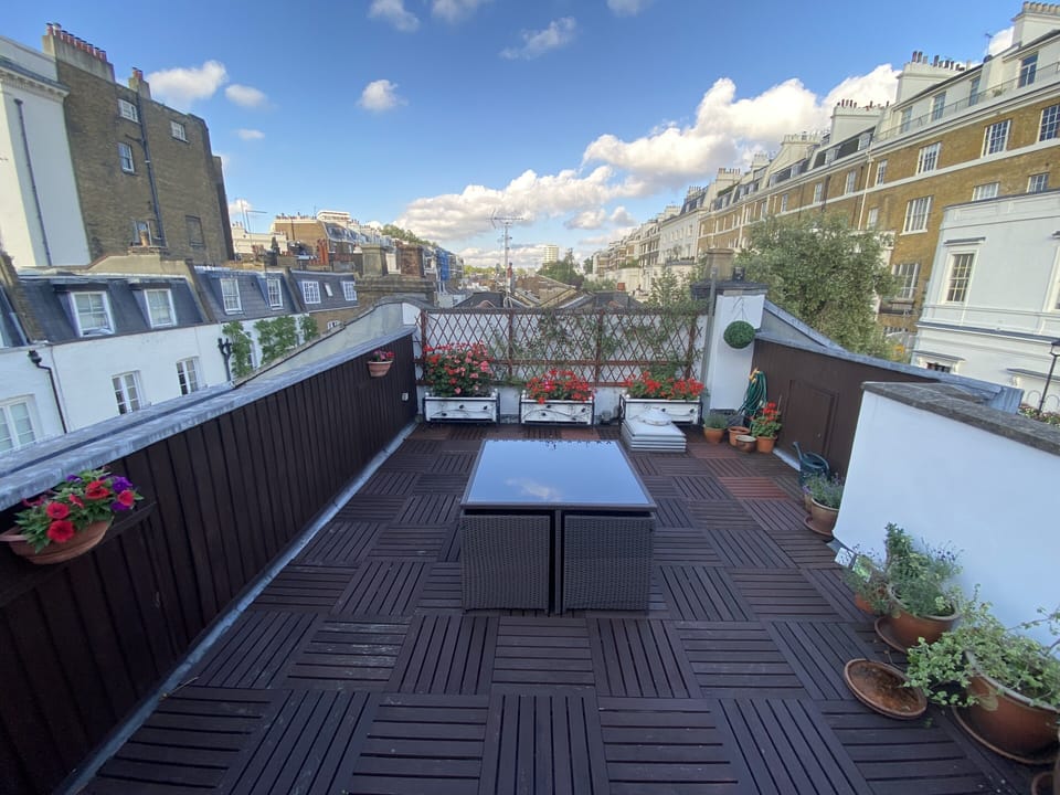 Rooftop terrace in central London, perfect for coffee or bubbly!