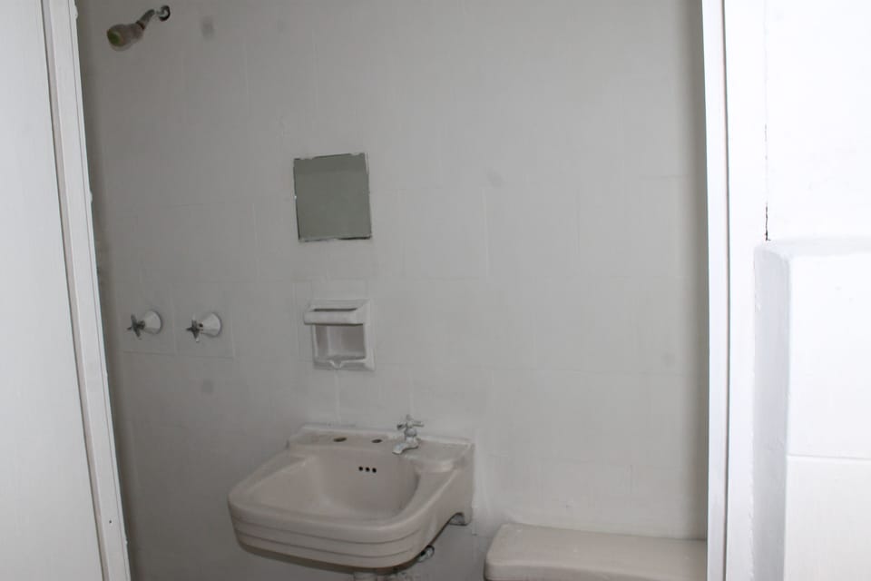 Complete bathroom inside the room, exclusive to the guest.