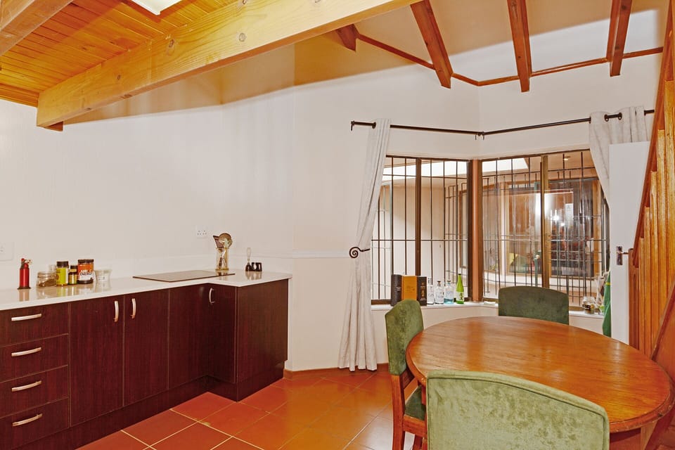 Unit 1 eat in kitchen 