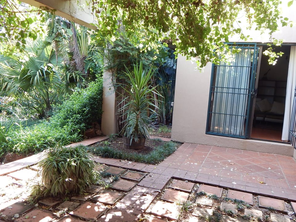 Private patio, Unit 1